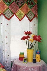 SheerWeave 5000 Pic 2 b Designers appreciate the texture in our Natural Weave solar screen fabric